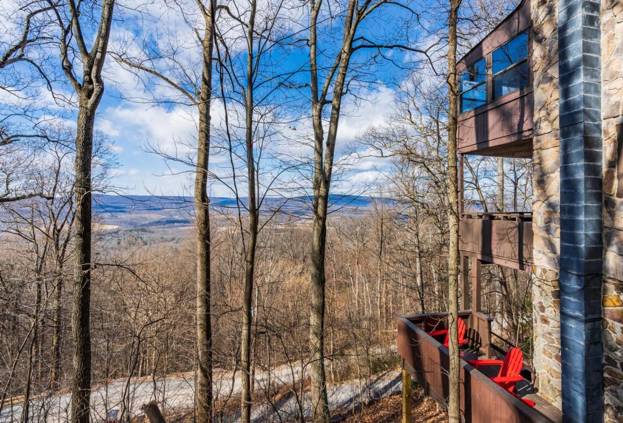 Amazing Views, Hot Tub, Fire Pit, Deck & Fireplace Inwood Kültér fotó